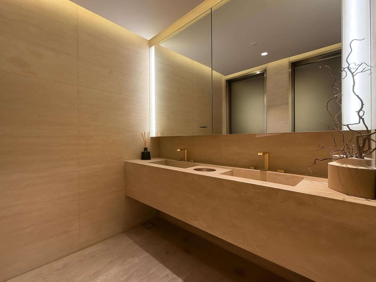 Luxury In Urban Oasis, Business Bay * Dubai