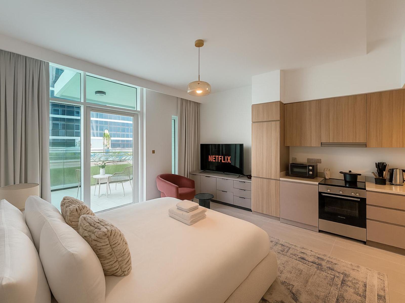 Luxury In Urban Oasis, Business Bay