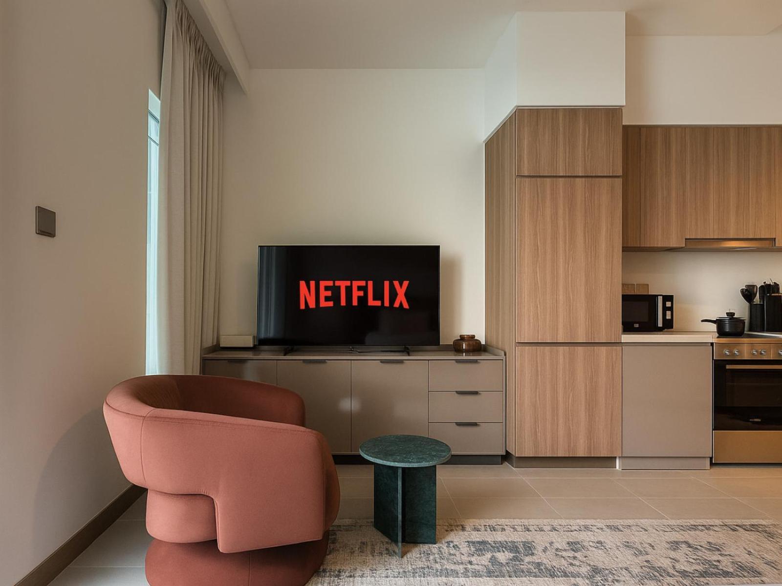 Luxury In Urban Oasis, Business Bay Apartment