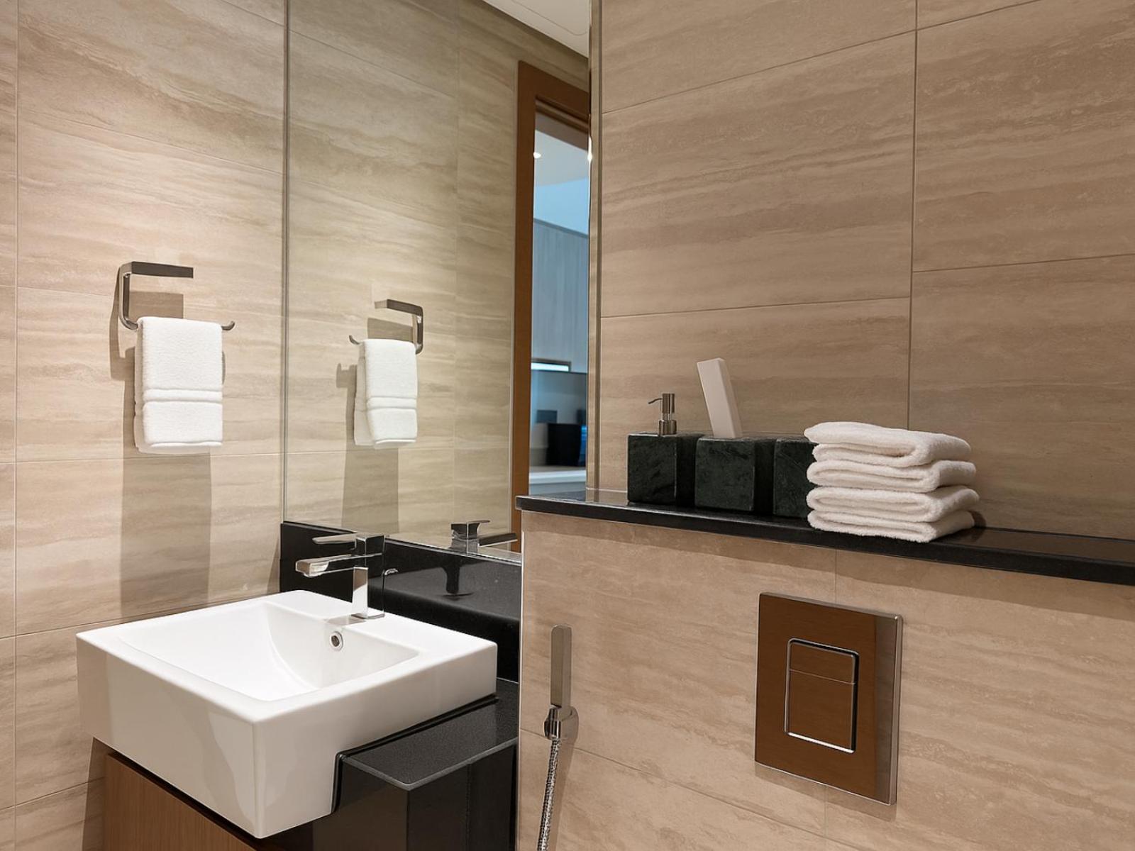 Luxury In Urban Oasis, Business Bay * Dubai